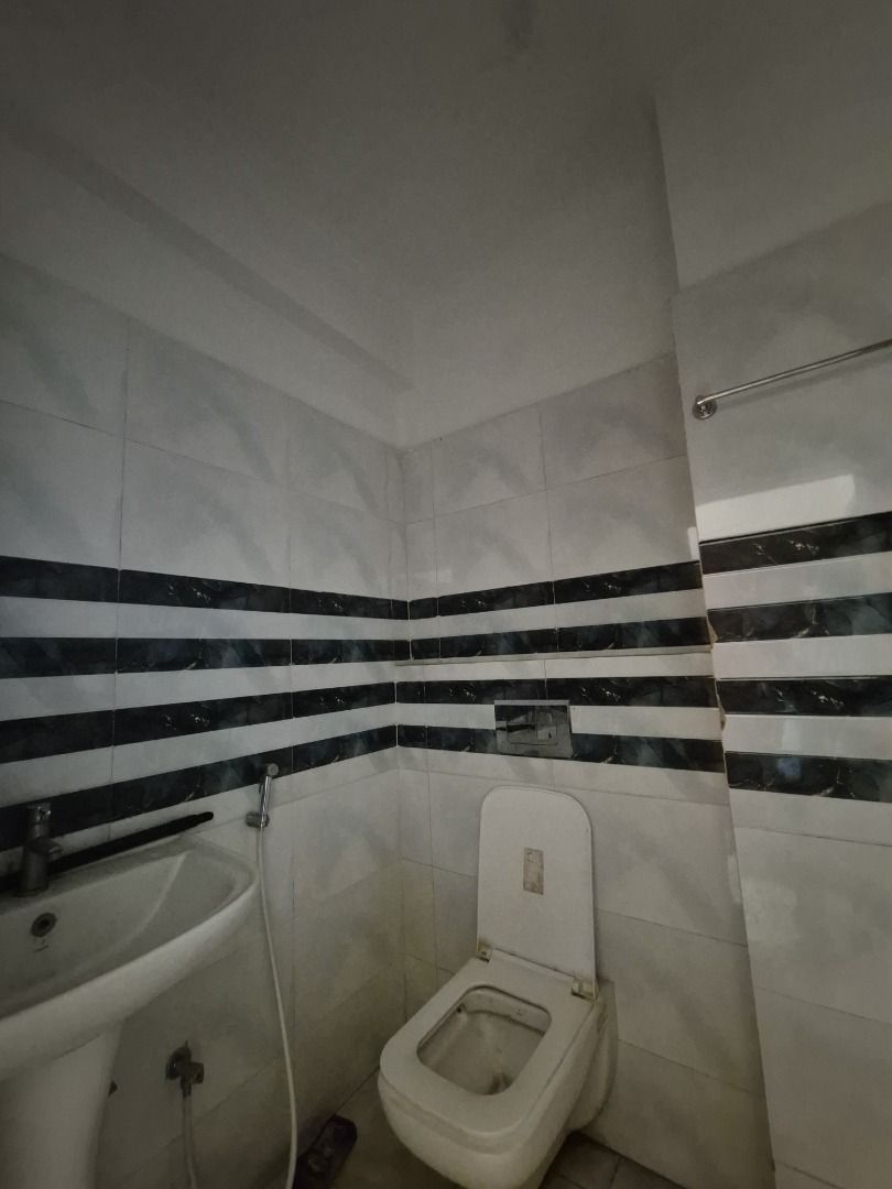 Semi Furnished 3bhk in Bamunimaidan, Guwahati, Assam, India for Rent